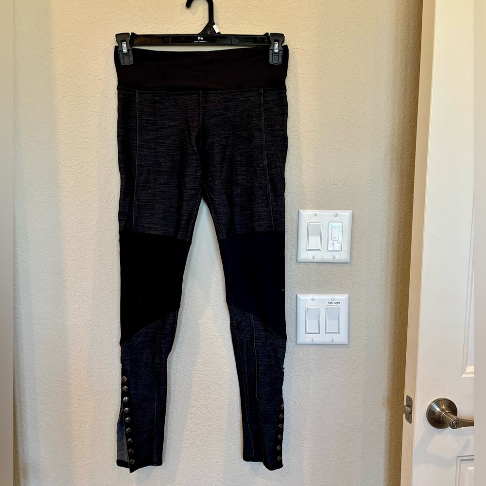 Black Lululemon leggings - 6